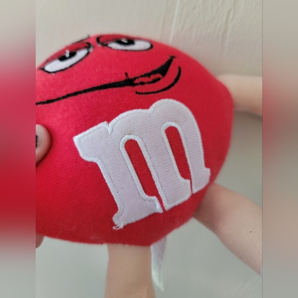M&m red plush 2013 - Picture 6 of 8